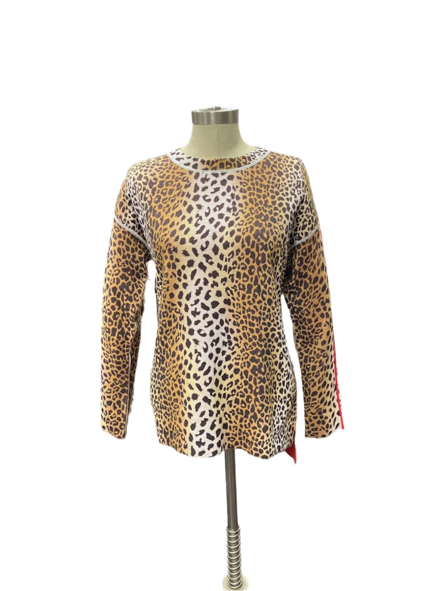SPORTY REVERSIBLE CHEETAH SWEATER